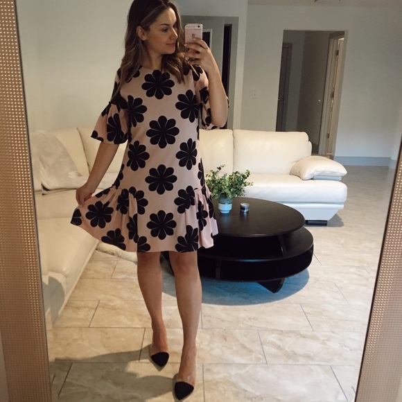 Ann Taylor Dresses & Skirts - Flowy very light pink and black dress